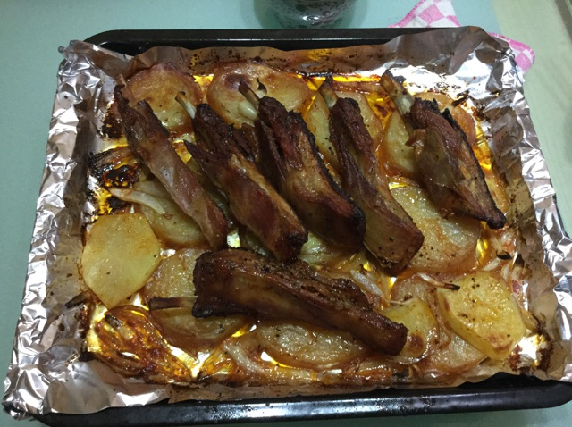 孜然羊排烤土豆