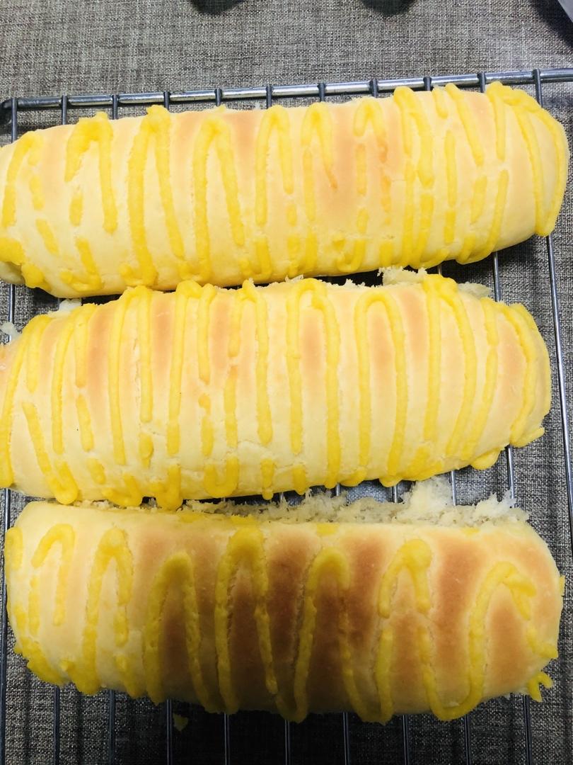毛毛虫面包