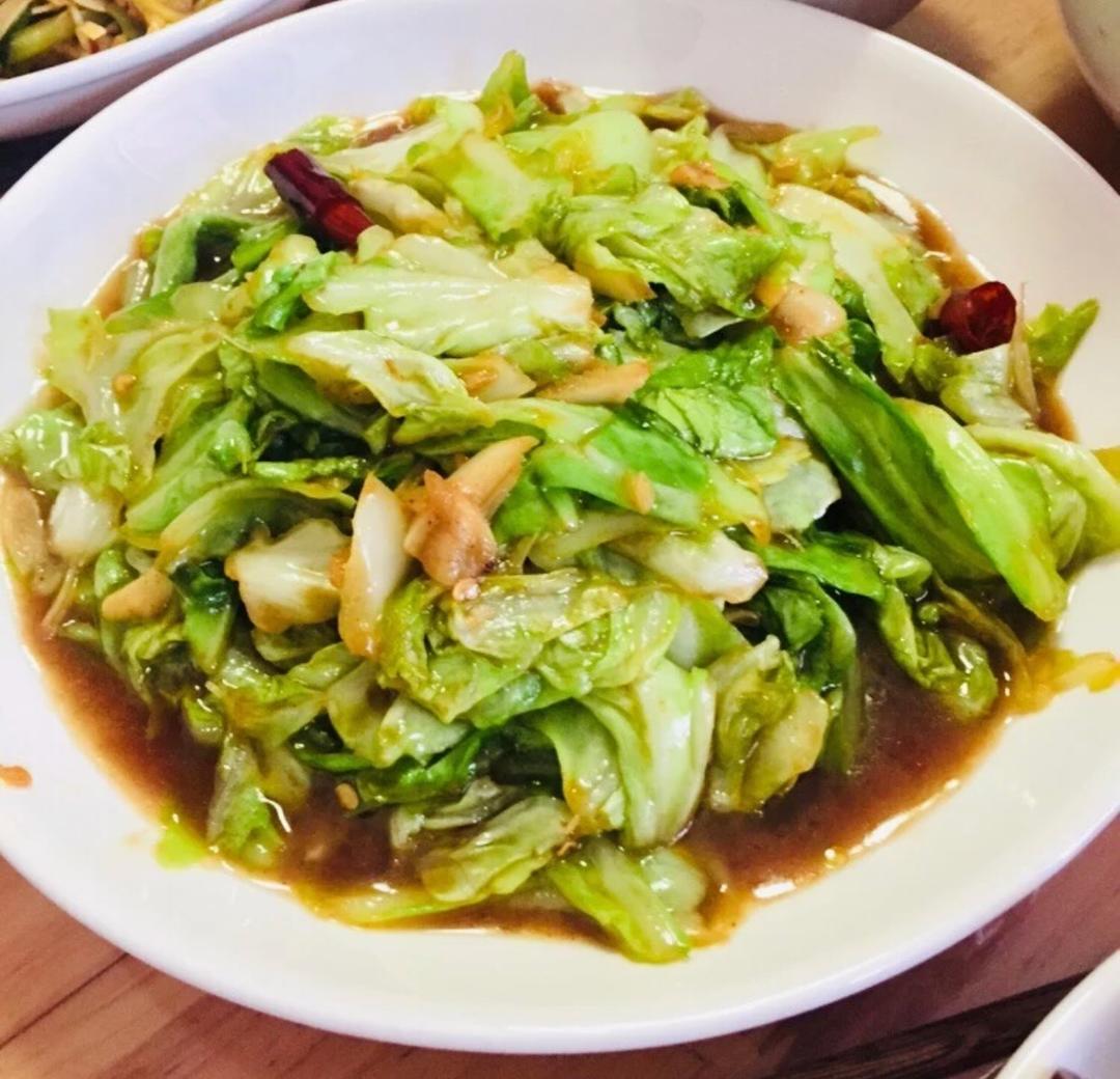 干煸辣卷心菜