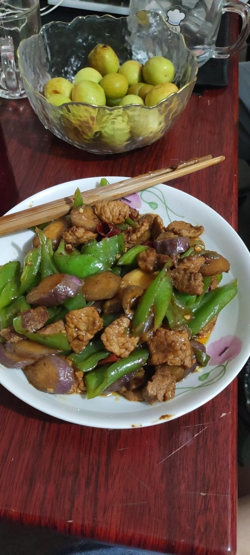 少油版茄子炒肉