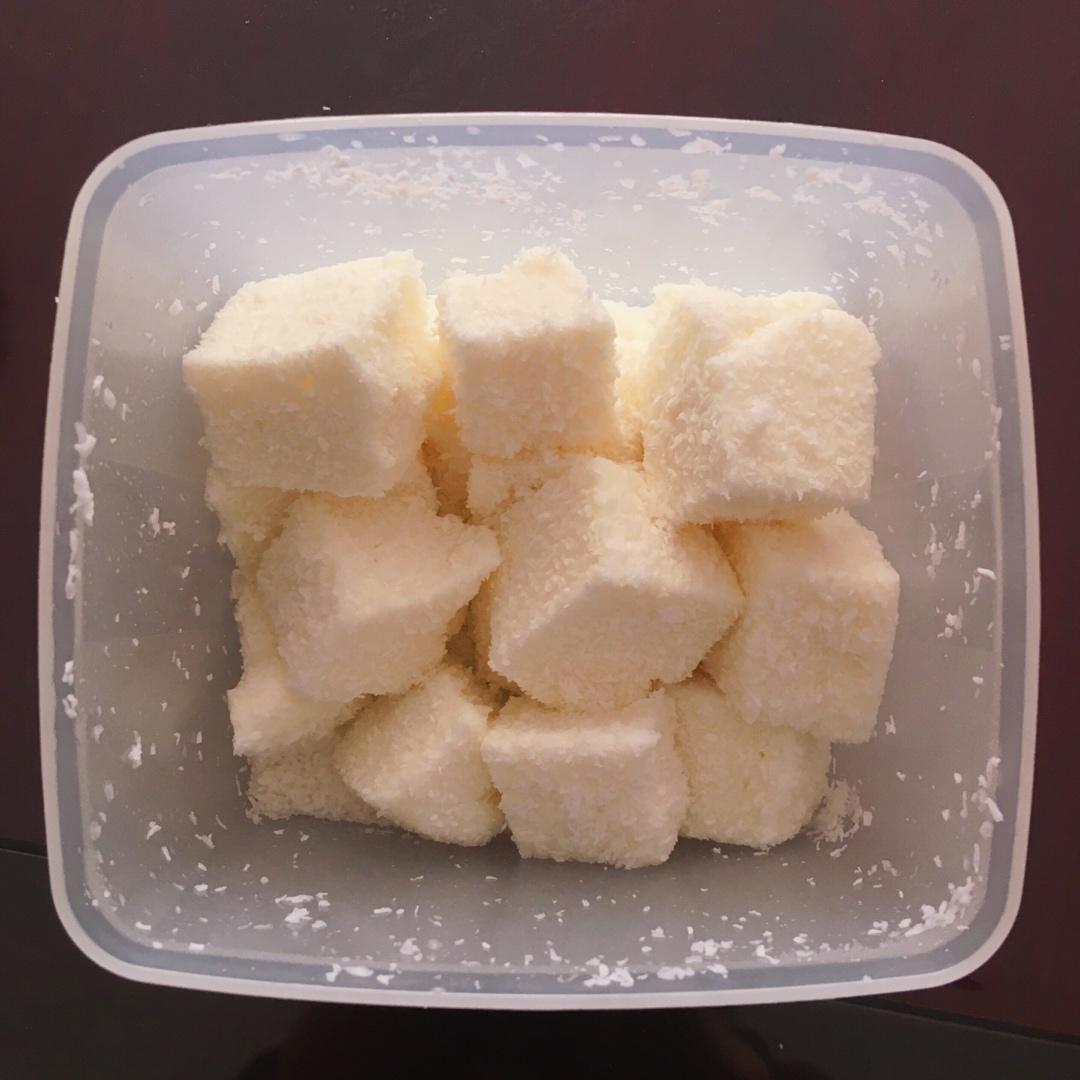 比85℃好吃百倍的椰蓉牛奶小方