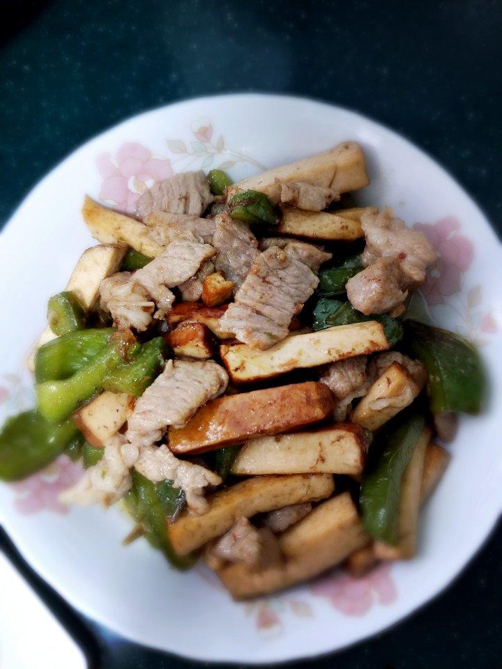 豆干炒肉，简单美味