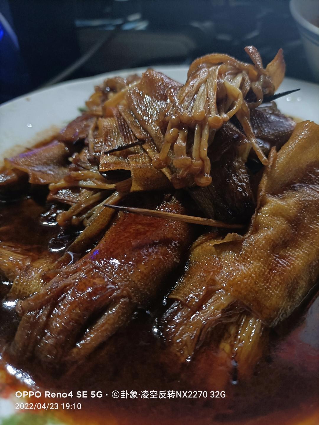 金针菇豆皮卷