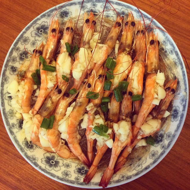 蒜蓉粉丝蒸大虾