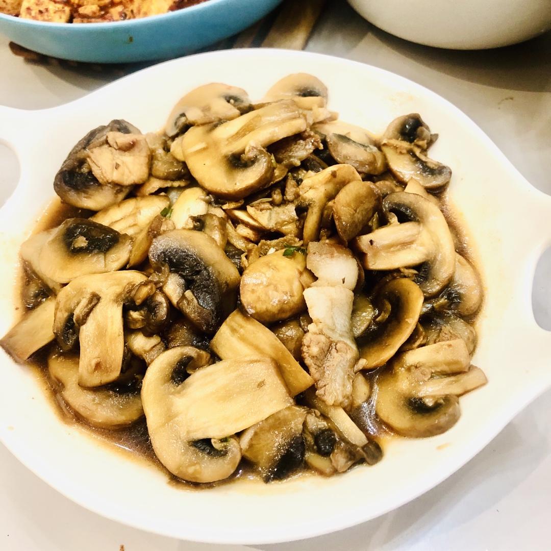 蘑菇炒肉片