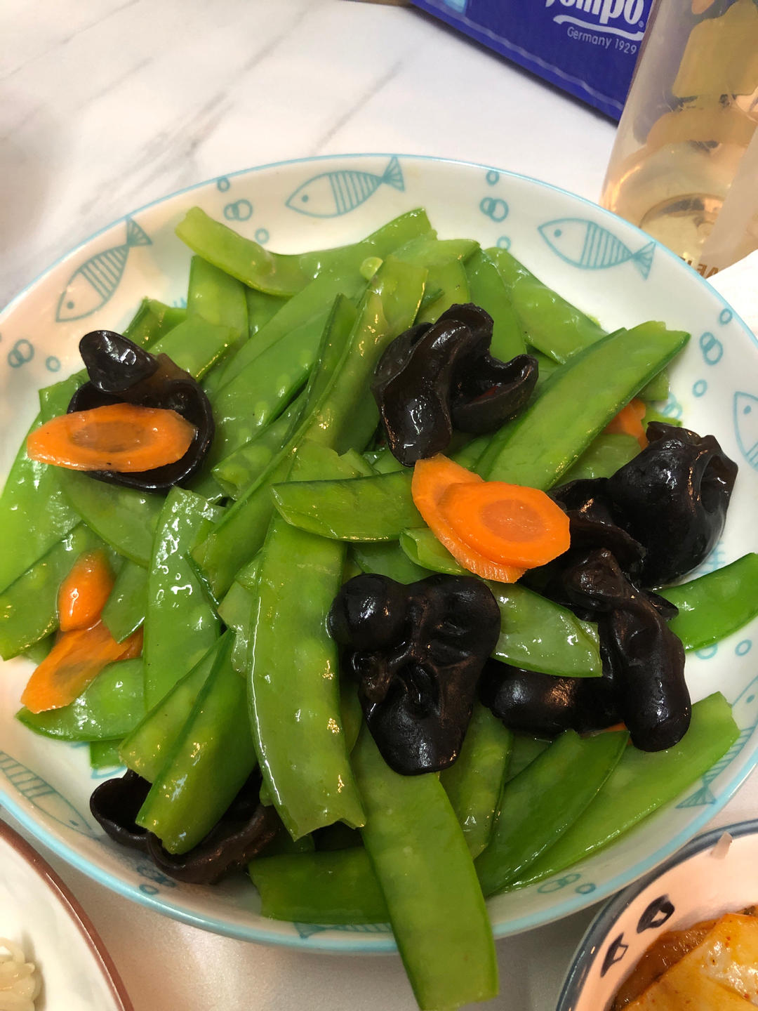 纯素美食｜荷塘月色（荷兰豆、莲藕、胡萝卜、木耳）