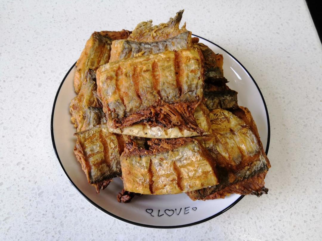 酥酥斑马纹带鱼（香酥椒盐炸带鱼）