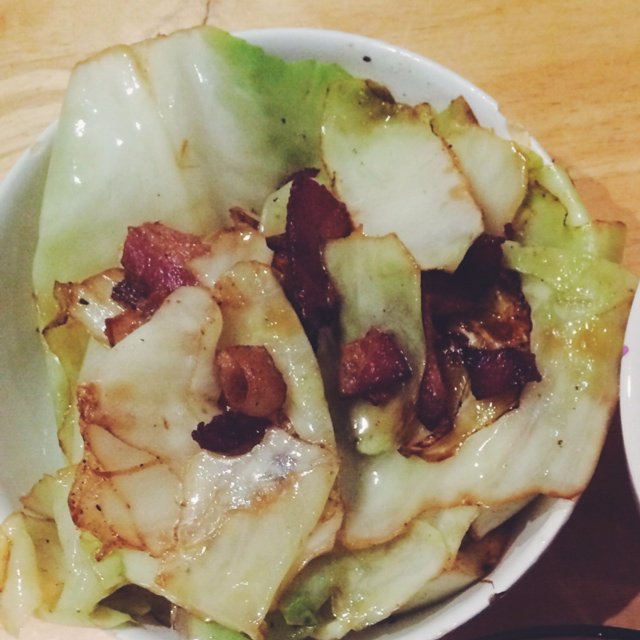 干锅培根手撕包菜