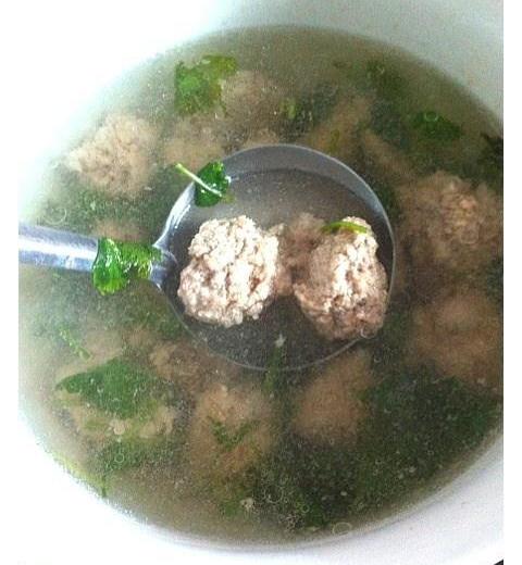 清香牛肉丸子汤的做法