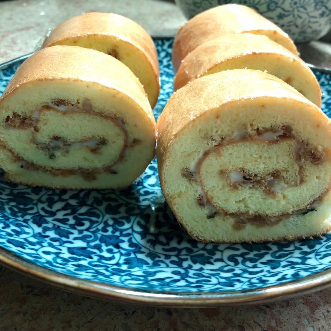 肉松蛋糕卷（让人念念不忘，吃一次就不放手的，老少都爱！）