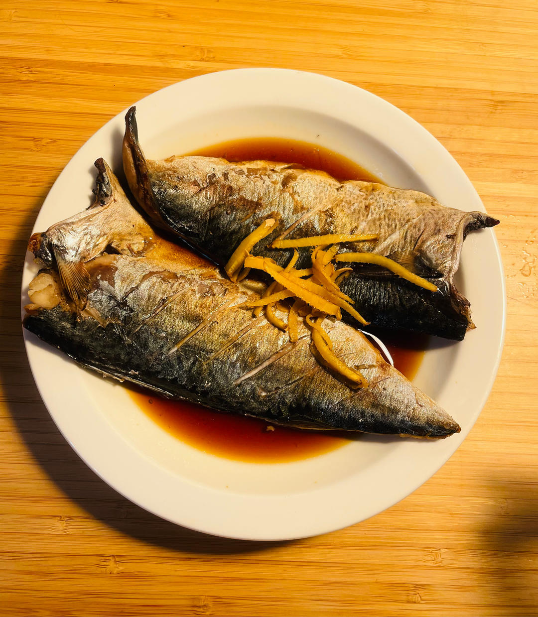 【雷蒙德的】烤鲭鱼淋酱油柠檬汁