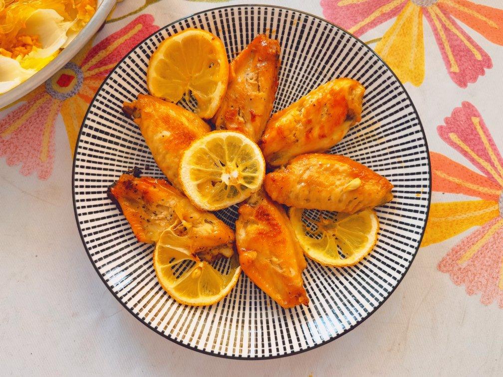 ‼️好吃到舔手指‼️的柠檬🍋蒜香烤鸡翅