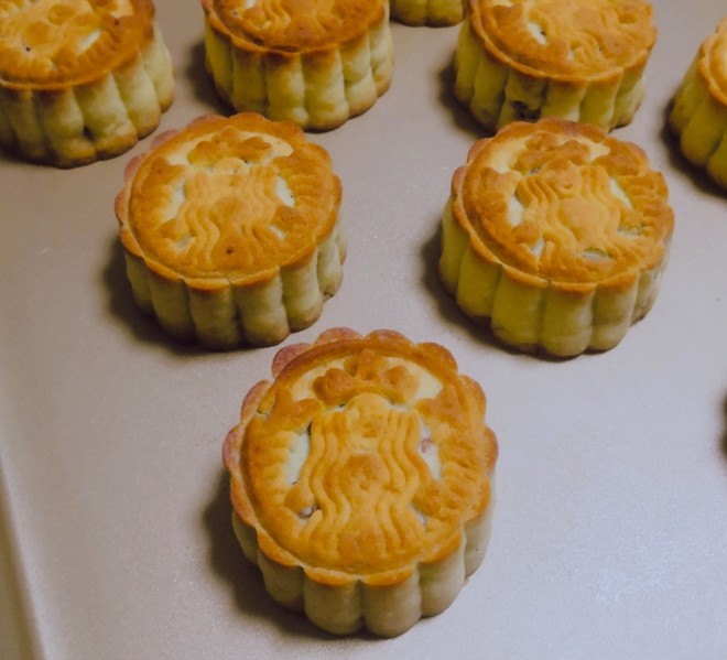 【老式五仁月饼的做法步骤图,怎么做好吃】红红私房小厨_下厨房