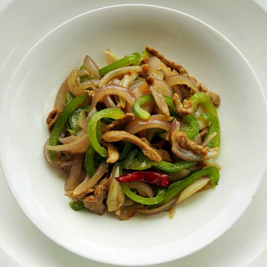 洋葱青椒炒肉丝