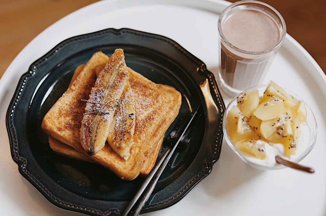 法式吐司配焦糖香蕉