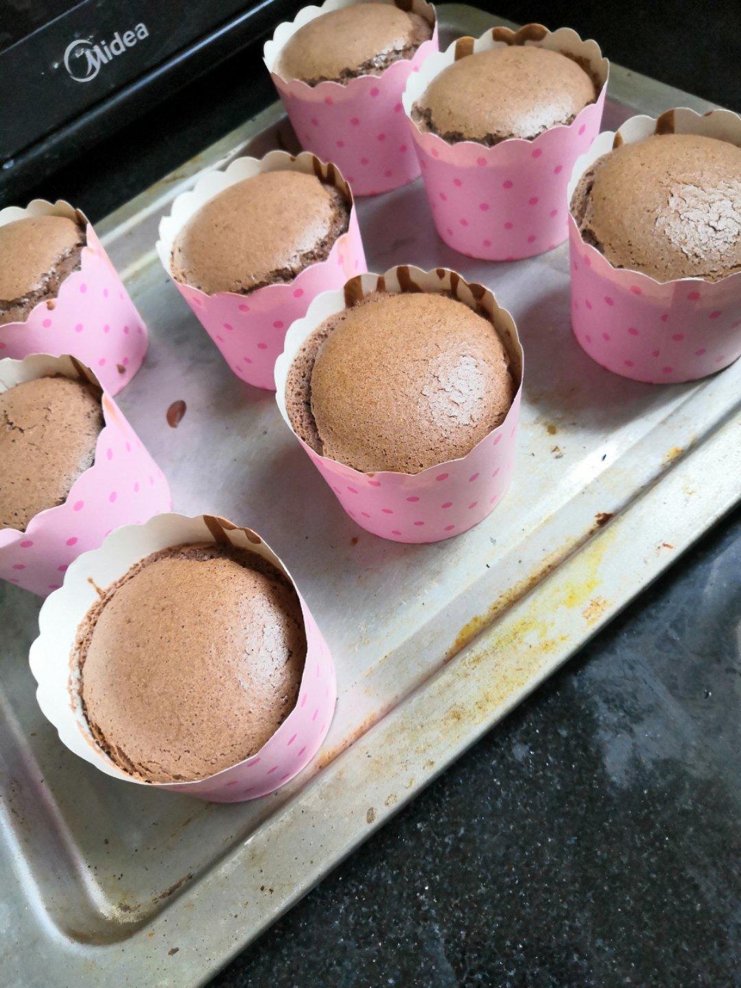 巧克力纸杯蛋糕