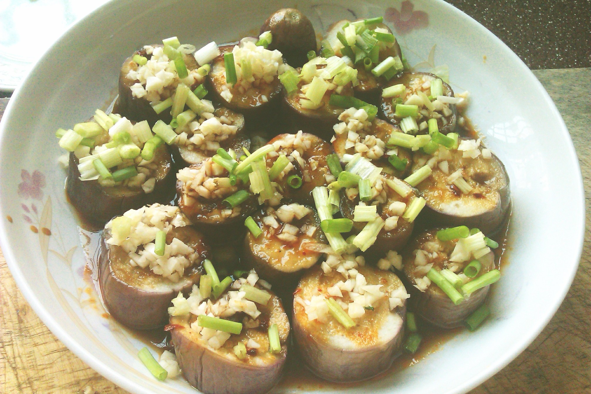 麻酱蒜泥蒸茄子