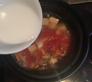 番茄香菇豆腐羹的做法 步骤5