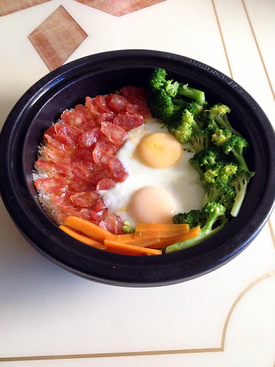 香肠煲仔饭
