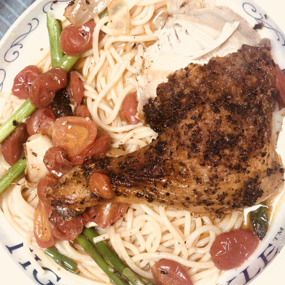 番茄大蒜香草烤鸡腿（庄祖宜）