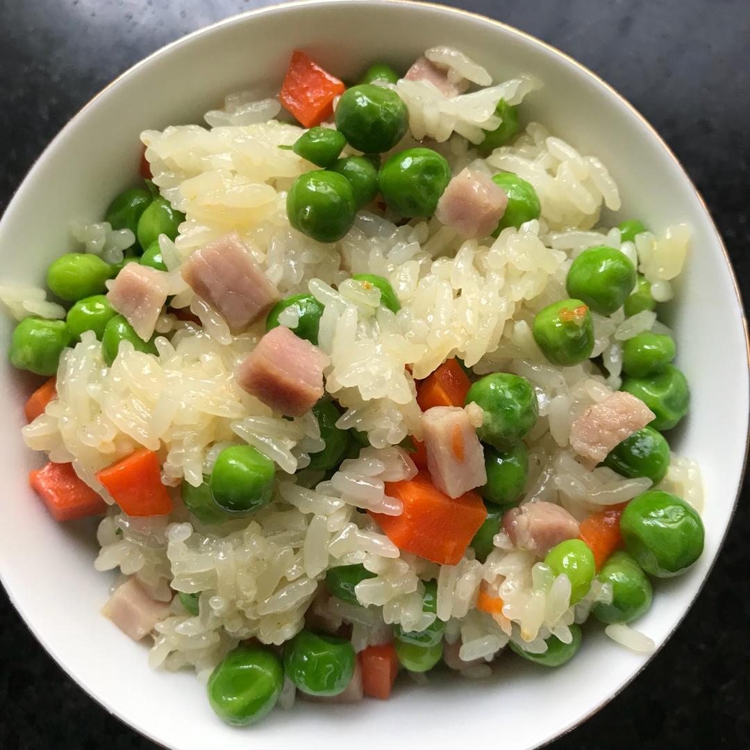 飞翔小鹿做的咸肉蚕豆饭