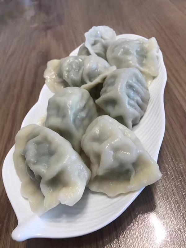 沿海人地道的贝丁虾仁饺子