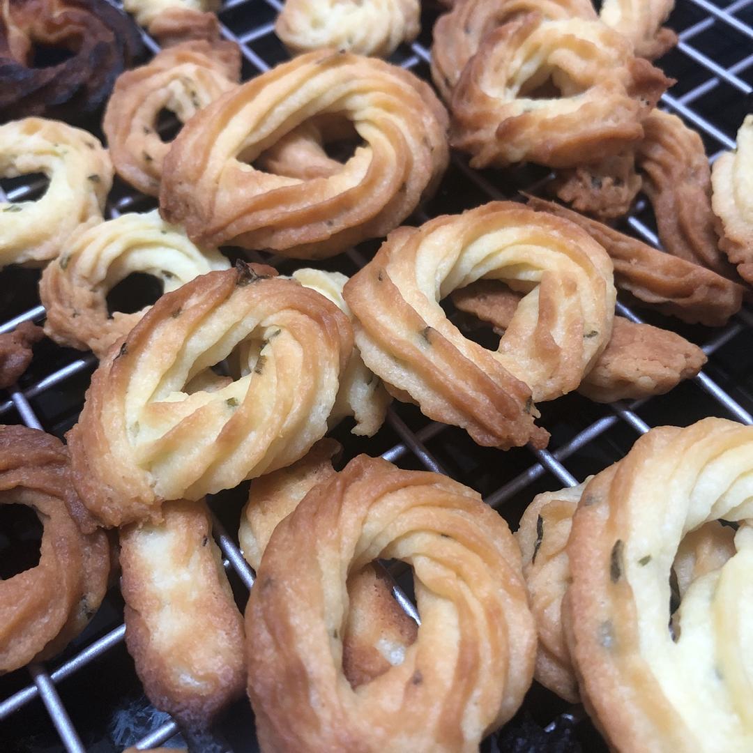 充满幸福感的葱香曲奇