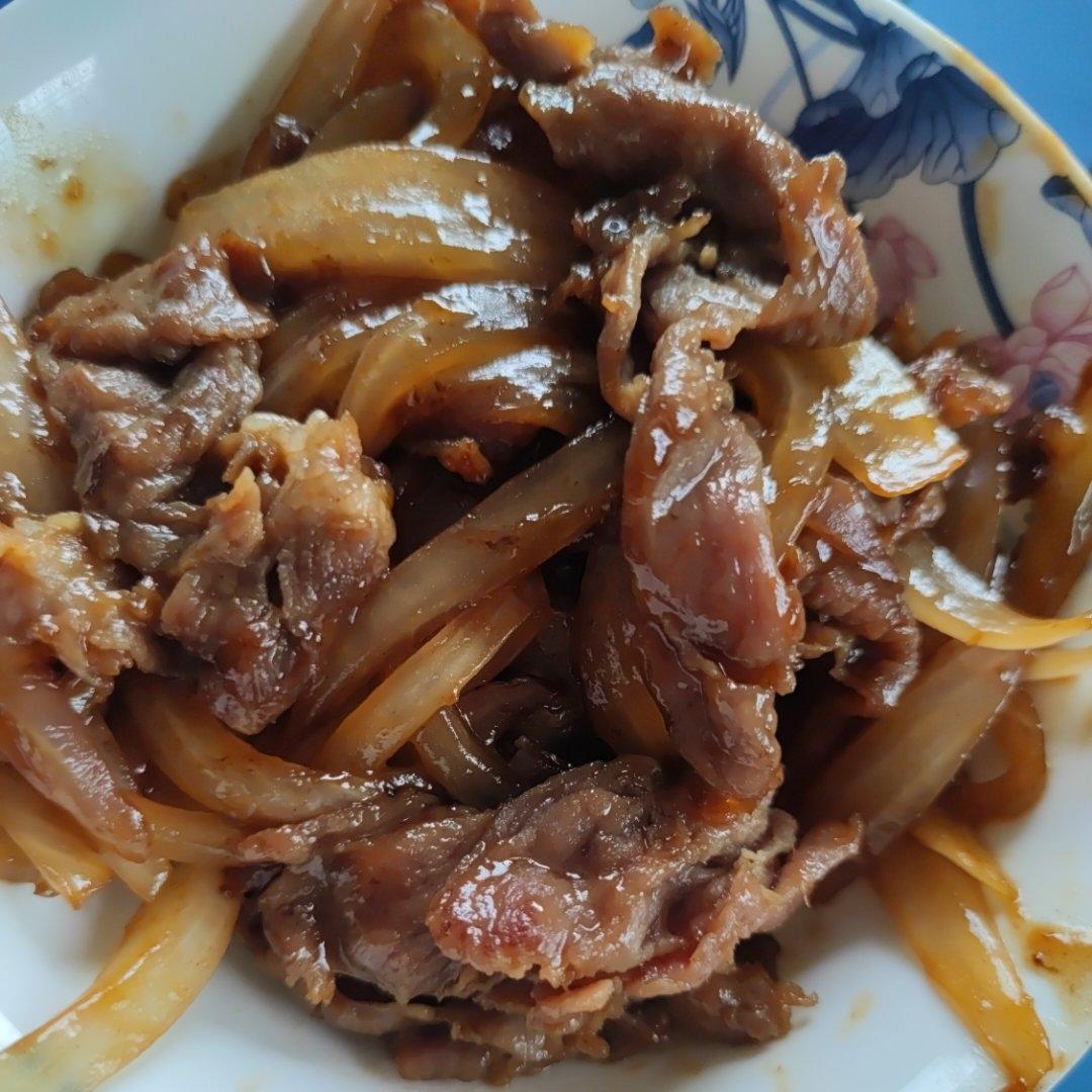 日式照烧肥牛                              模仿吉野家牛肉饭的牛肉版     自制家常照烧酱汁