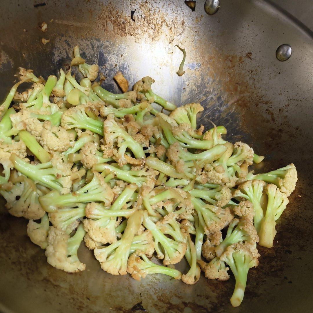 和饭店一个味道的干锅花菜
