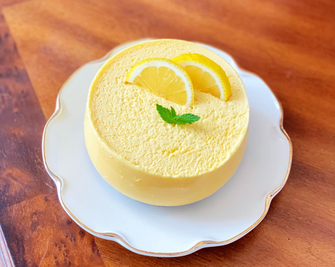 眉眼盈盈做的入口即化75比慕斯还好吃的柠檬巴巴露亚