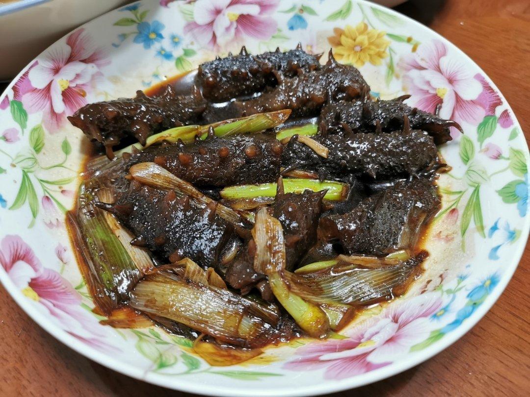 青岛人最爱的葱爆海参