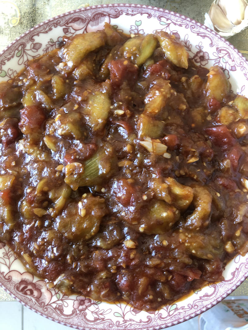 红烧茄子（佐西红柿尖椒）