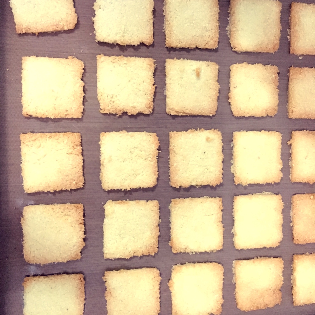 《Tinrry下午茶》教你做椰子脆片