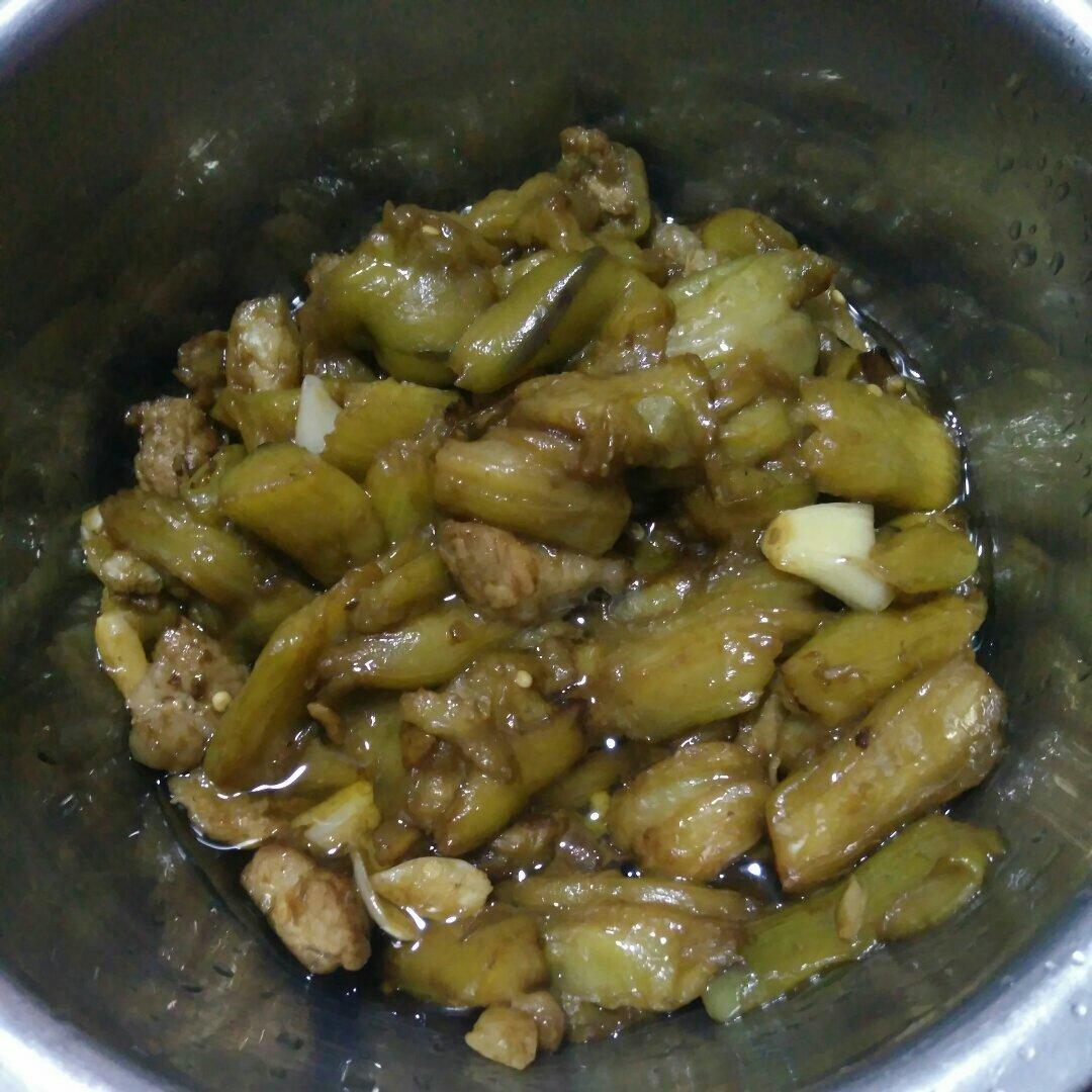 老丁的私房菜-油焖茄子