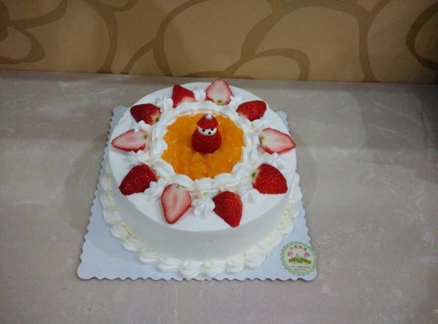 鲜奶油草莓蛋糕