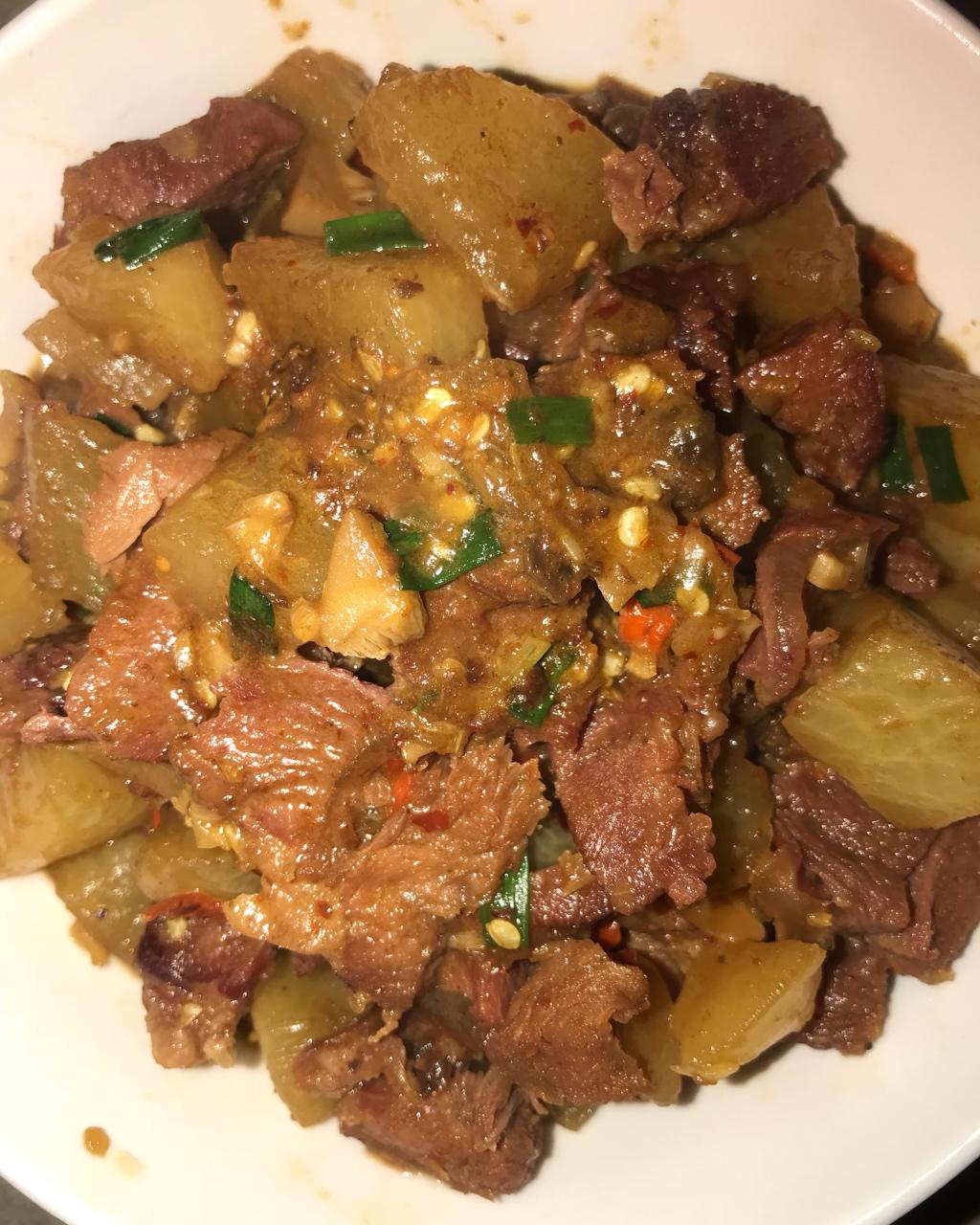 牛肉烧萝卜