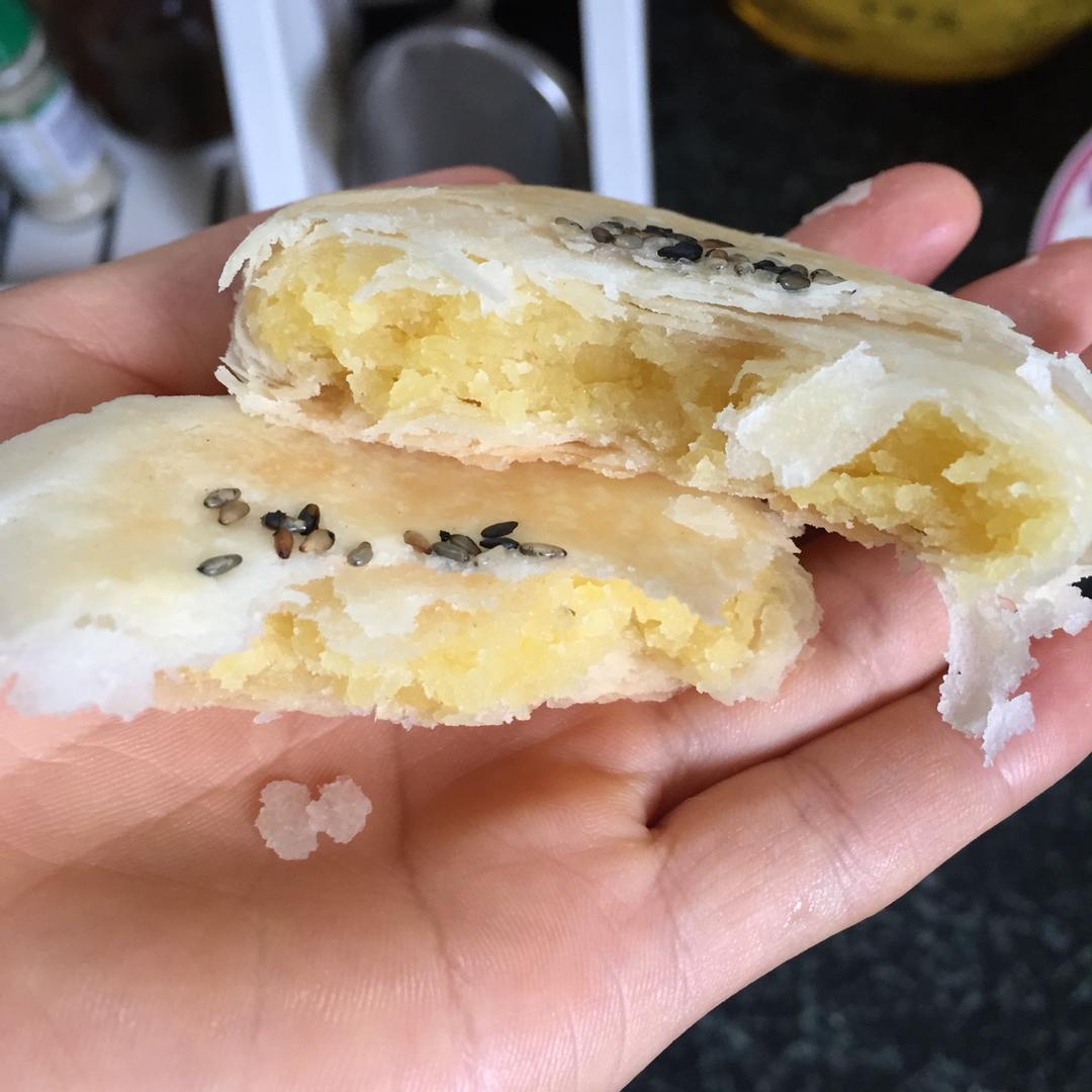 酥掉渣皮 内馅细腻 | 酥皮绿豆饼