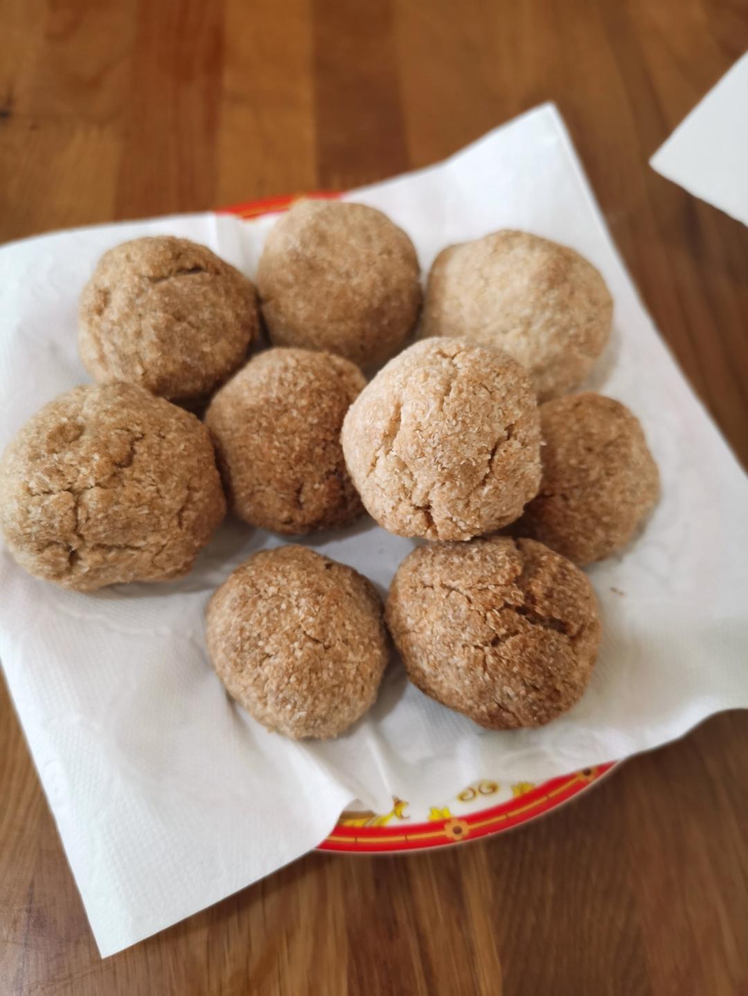 无油杏仁椰酥球