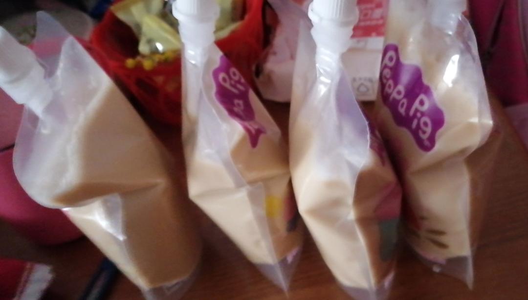 港式奶茶^_^一次性除掉整罐黑白淡奶