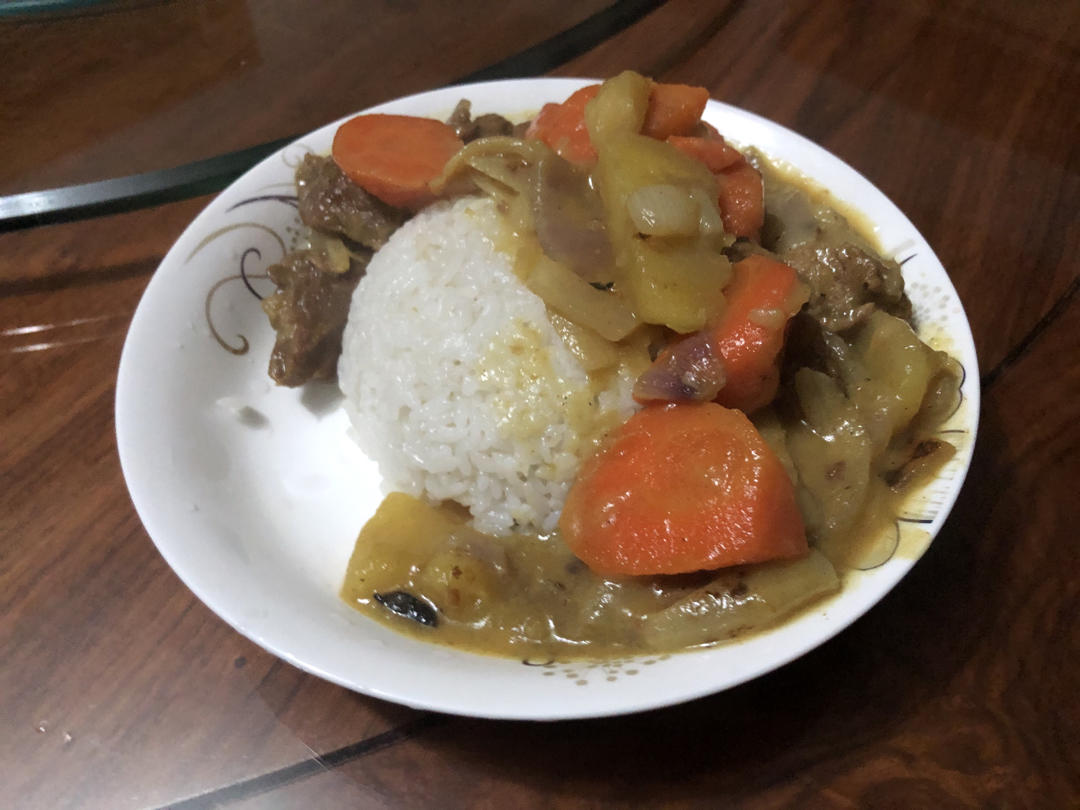 咖喱牛腩