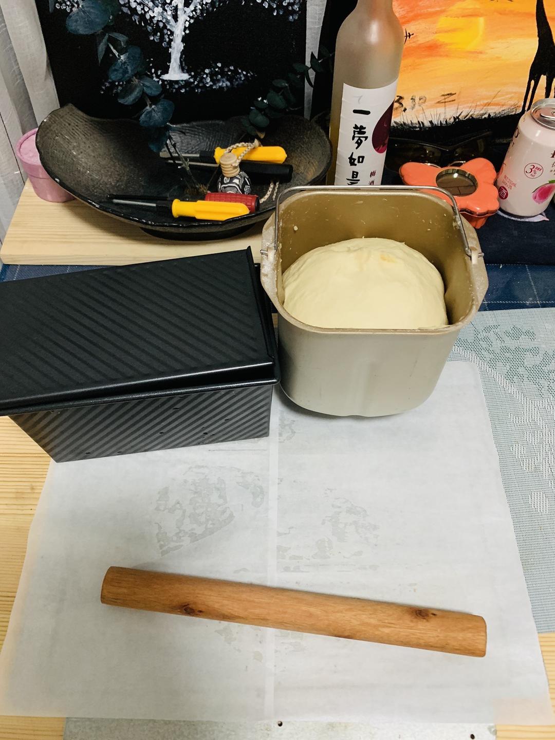 纯奶手撕吐司的做法 步骤1