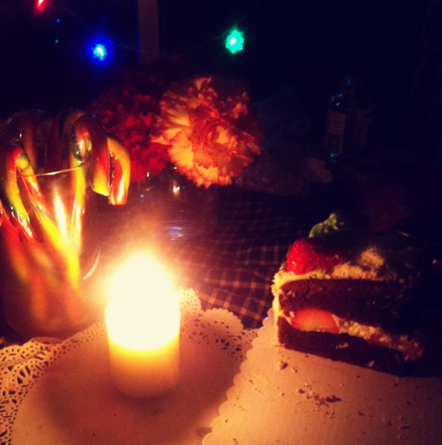 圣诞雪地草莓蛋糕