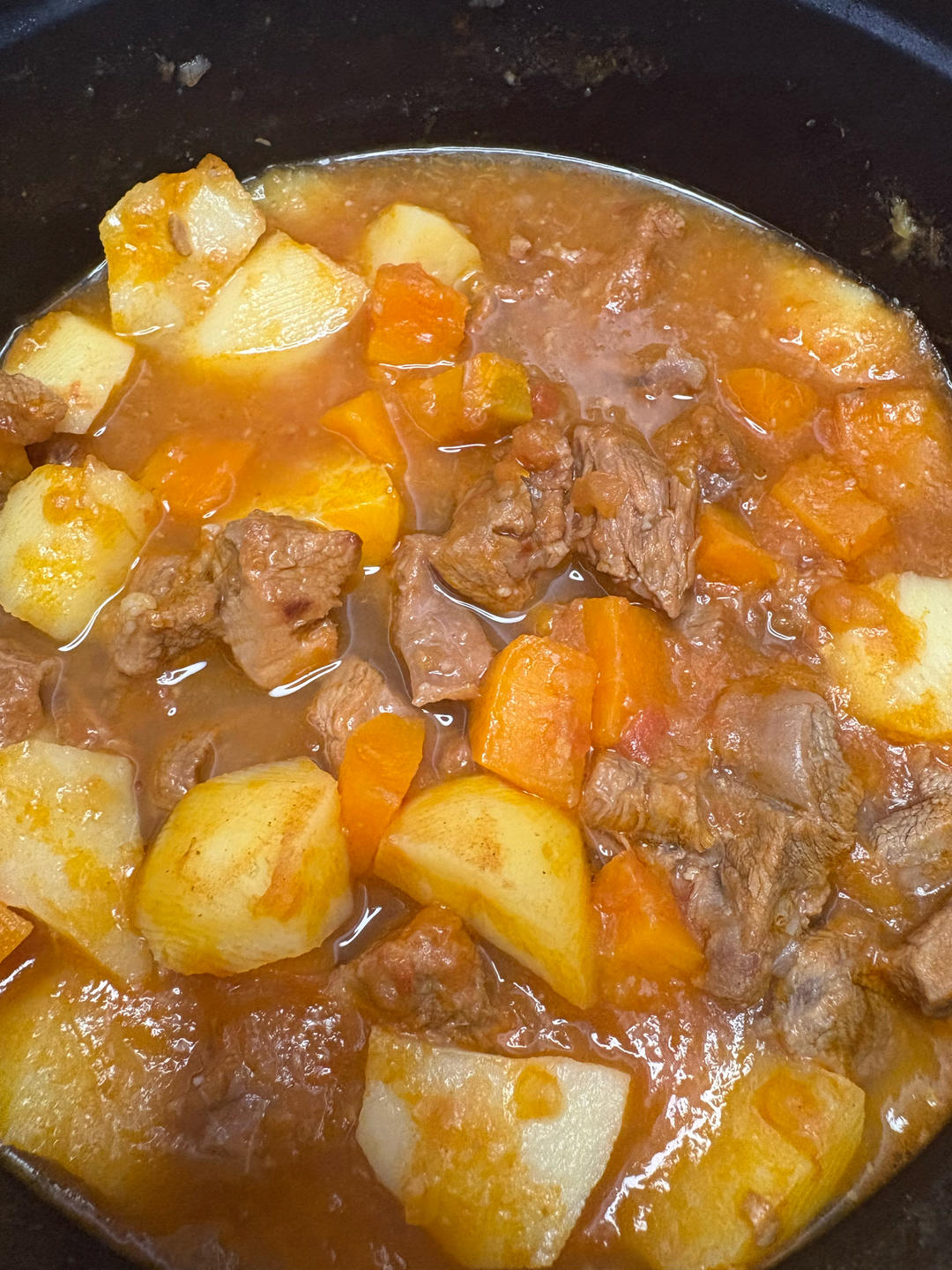 番茄洋葱土豆炖羊后腿肉