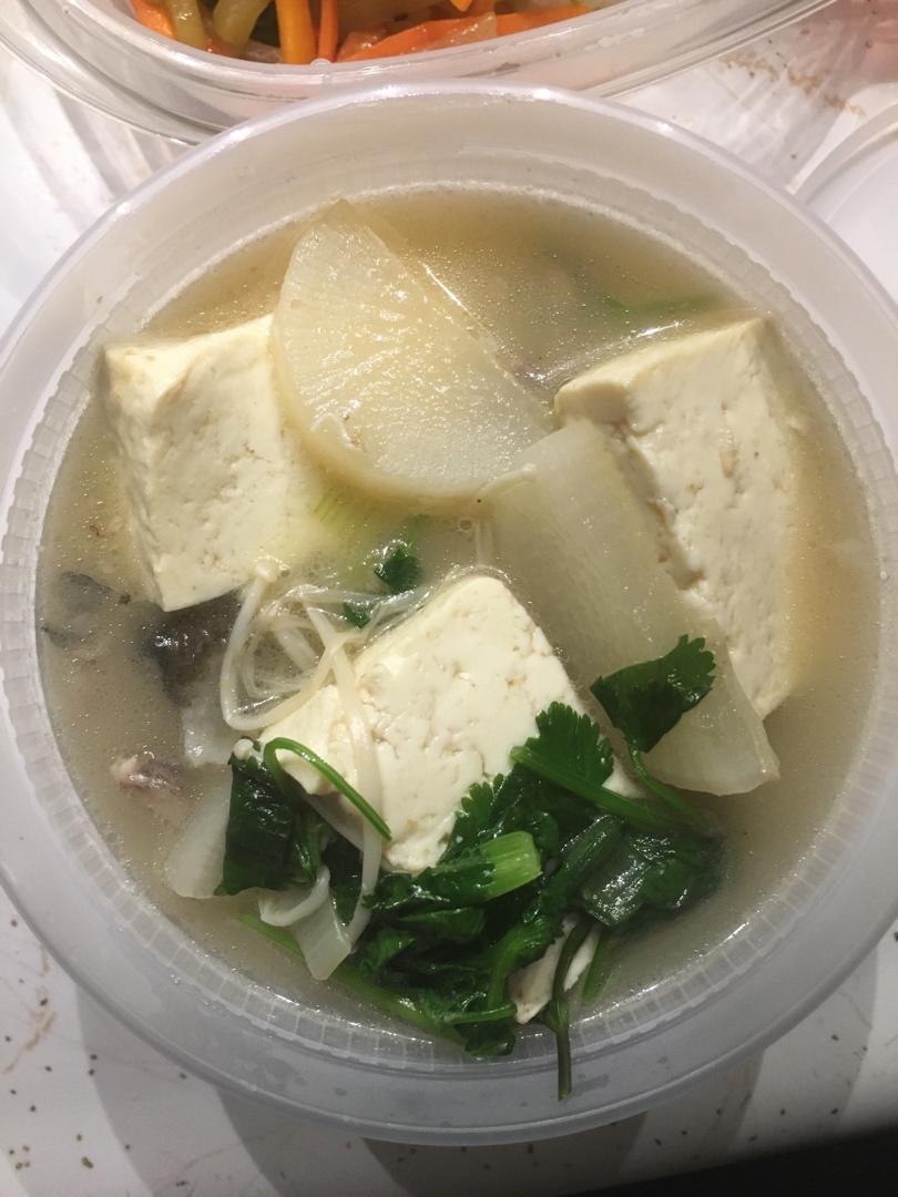 鱼头豆腐汤