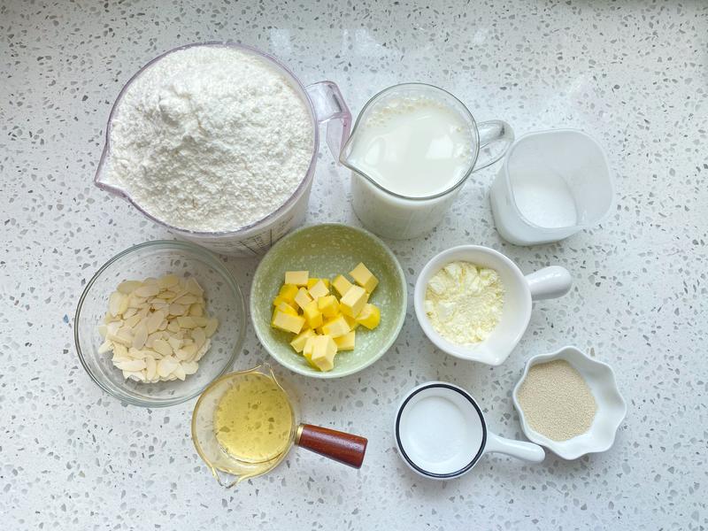 纯奶手撕吐司的做法 步骤1