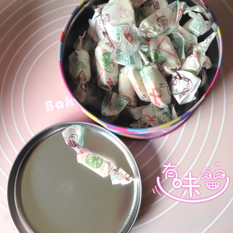 视频：用棉花糖制作超级好吃的杏仁蔓越莓牛轧糖