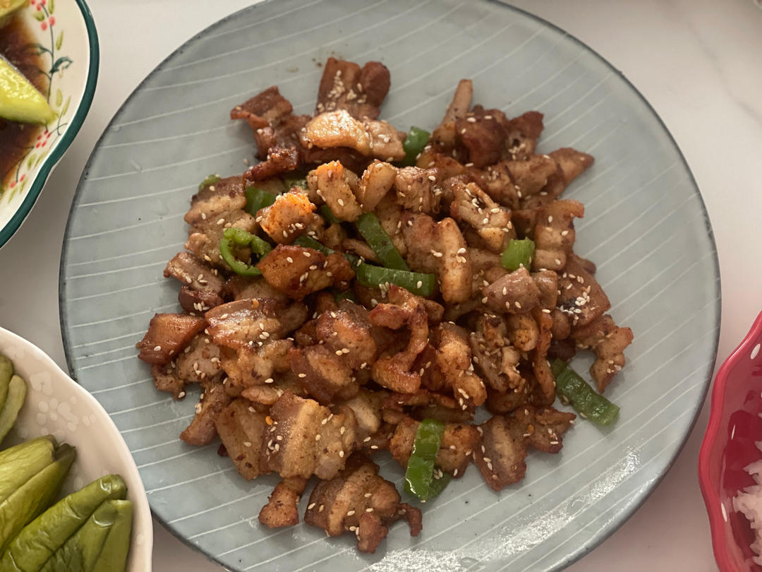 五花肉别再红烧了.换个吃法