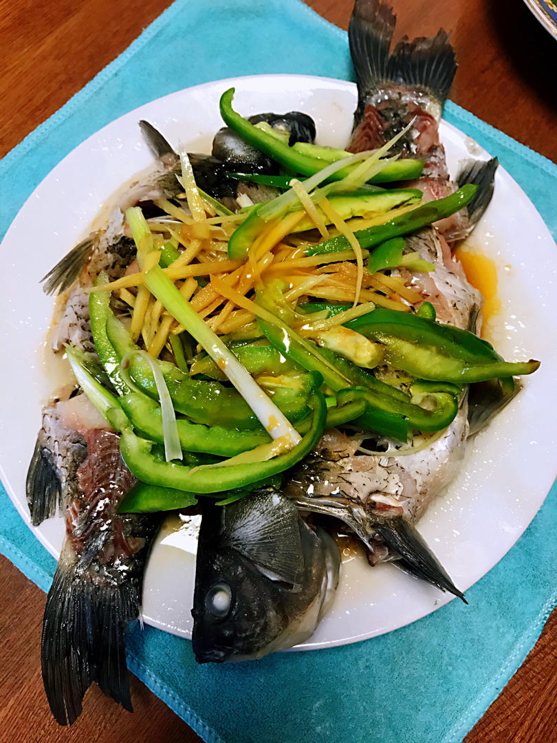 清蒸鲫鱼，简单鲜嫩
