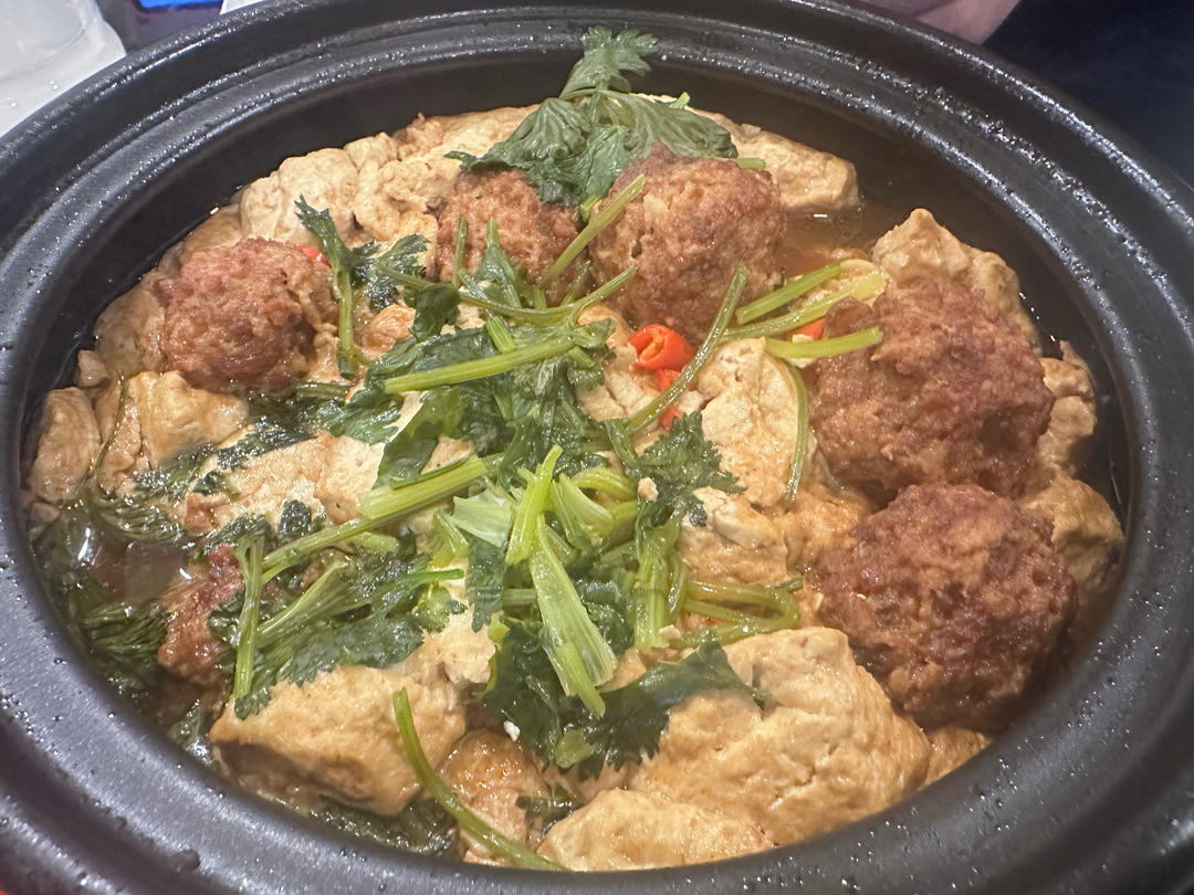 豆腐烧肉（一道豆腐比肉好吃的红烧肉）