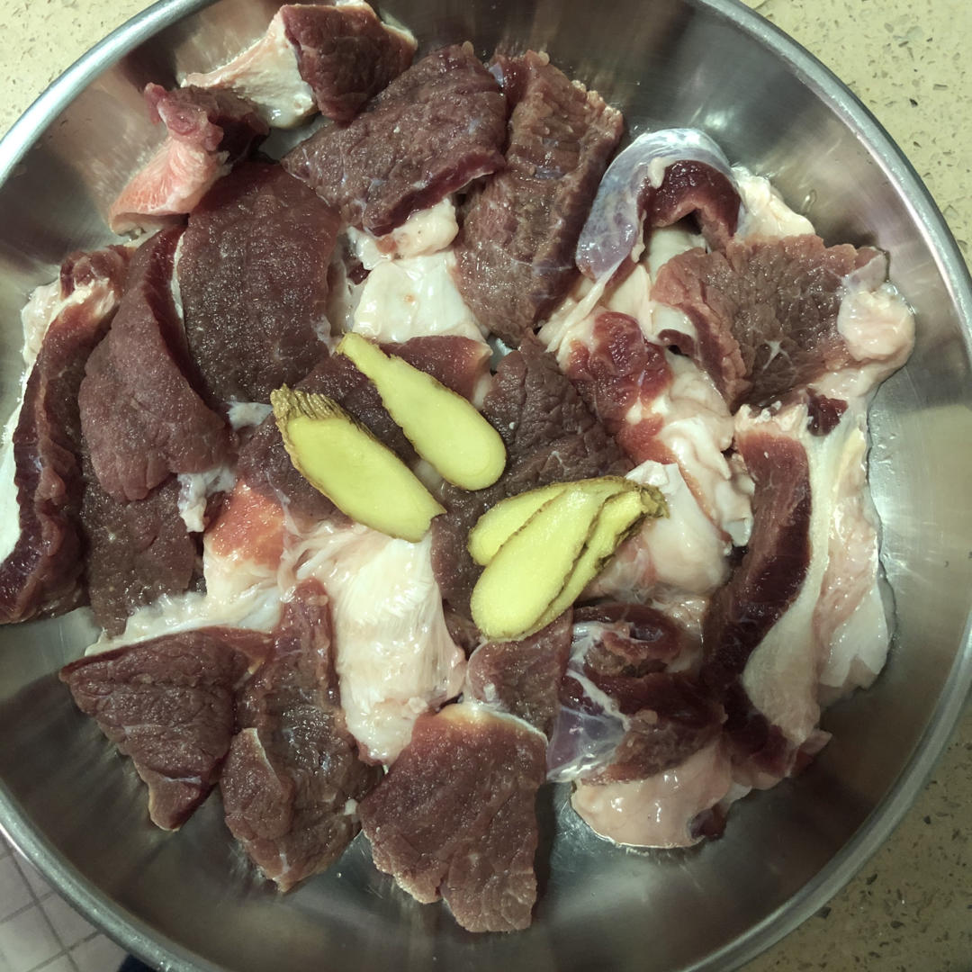 黄焖鸡【10月北鼎珐琅锅食谱】